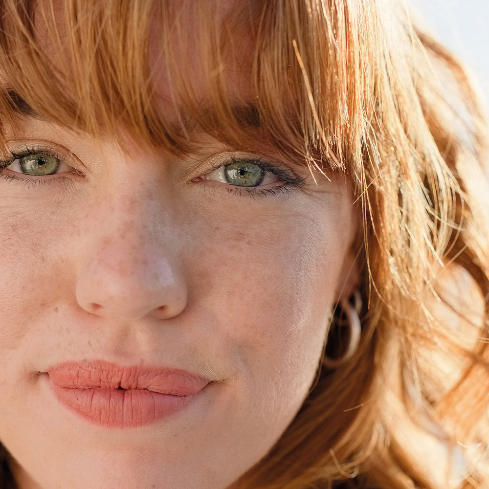 Carence en vitamines et chute de cheveux : causes et solutions